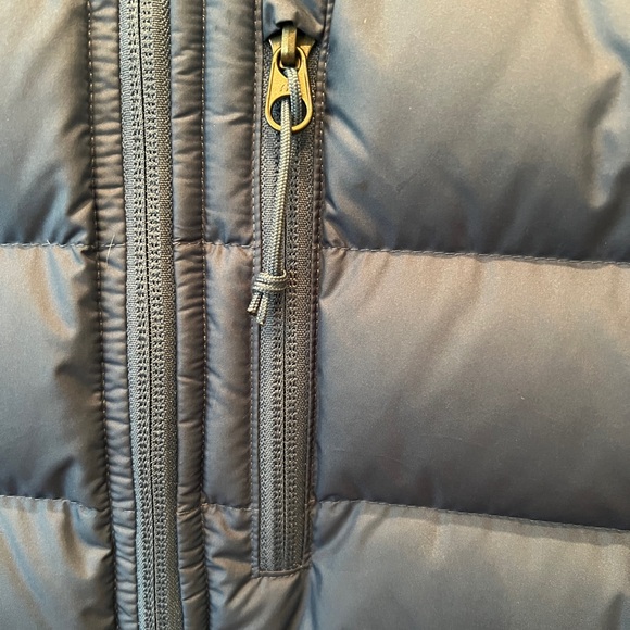 The North Face Men's Puffer Jacket - Navy Blue - Picture 3 of 15